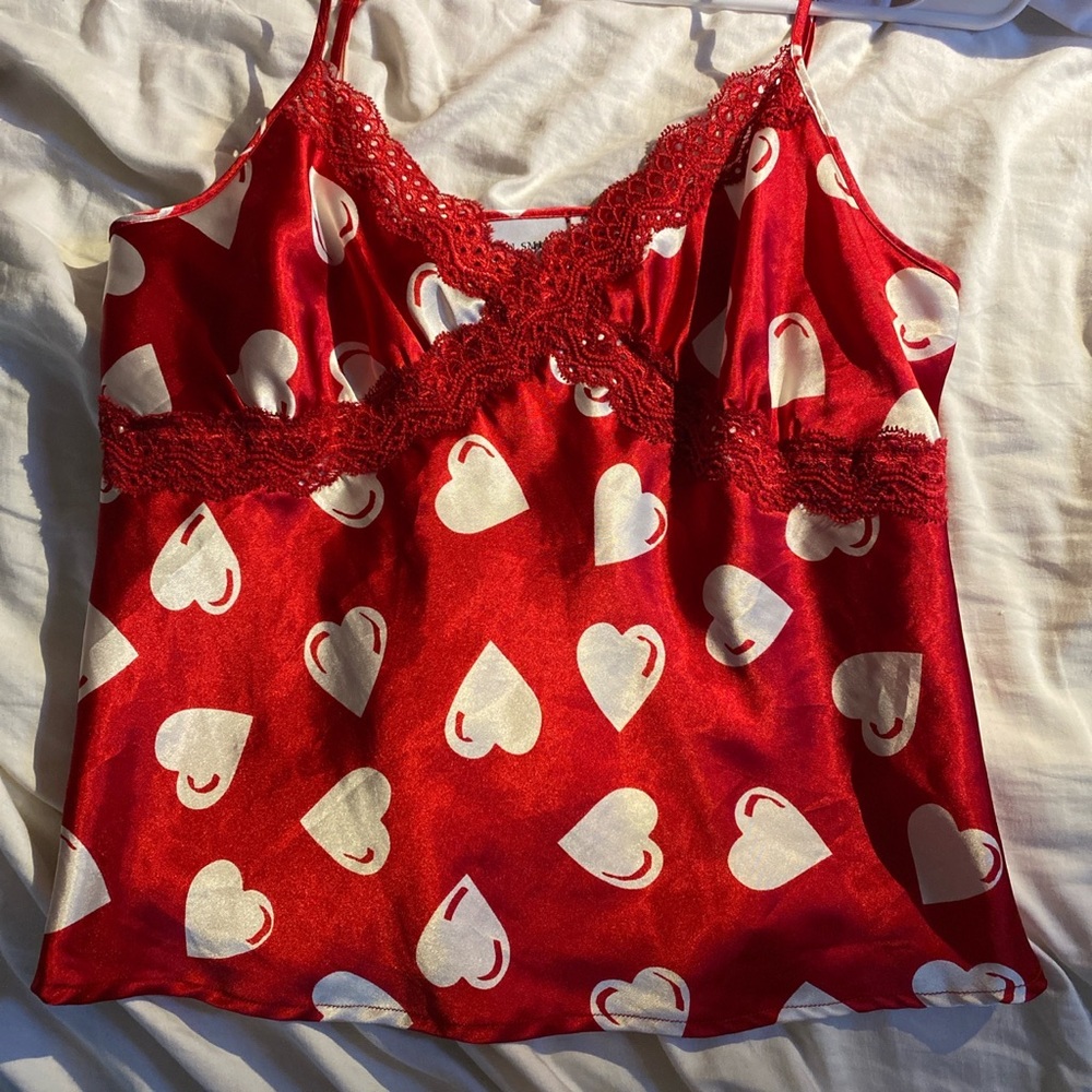 Red Heart Top. silk and small
